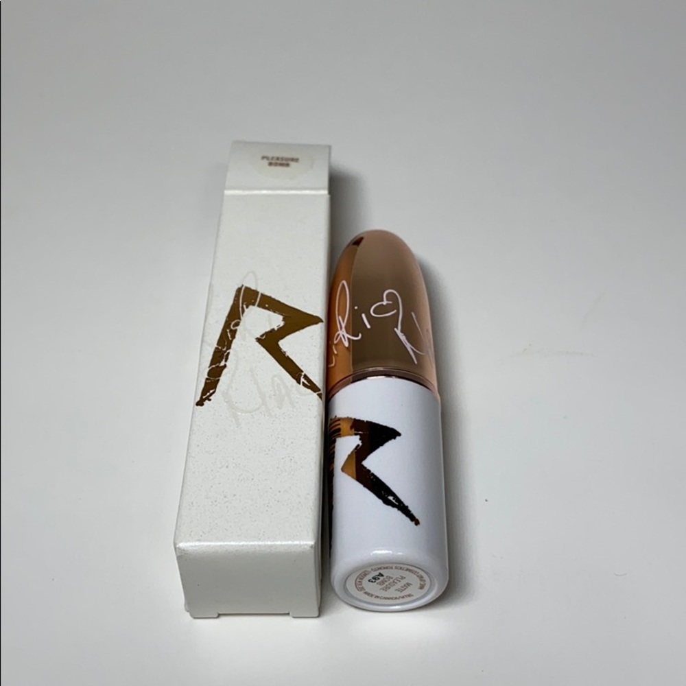 NIB MAC PLEASURE BOMB MATTE RIRI RIHANNA A93 100% - Picture 8 of 12